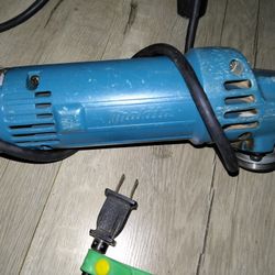 Makita Grinder (Electric)