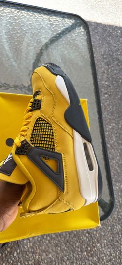 Air Jordan 4 “ Lightning “