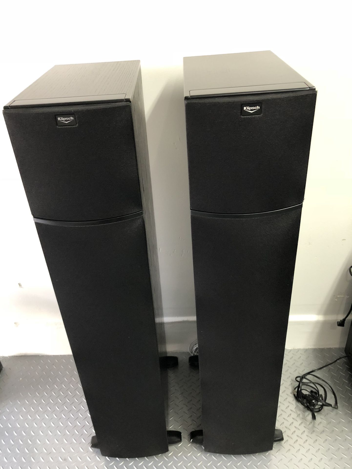 Klipsch Icon VF-36 Floor Speakers Like New