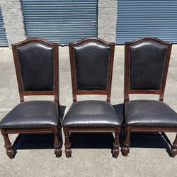 A Set Of Three Vintage Great Condition, Cushion Chairs. $40 Each Or $100 For for the three