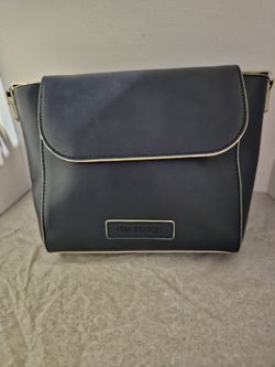 EUC VERA BRADLEY NAVY BLUE VEGAN LEATHER CROSSBODY