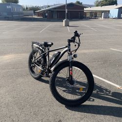 🎄 Seasonal Sale — 1500W E-Bike | 26” Fat Tires | New in Box