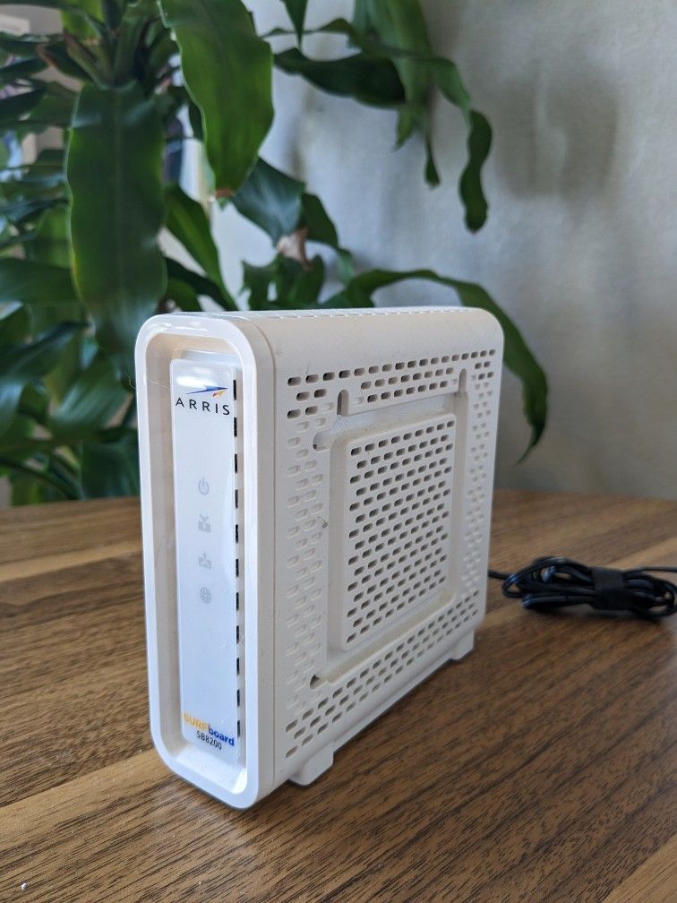 Arris Surfboard DOCSIS 3.1 modem (SB8200)