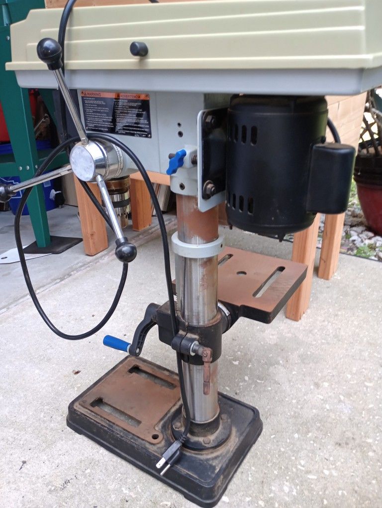 Delta Shopmaster Drill Press