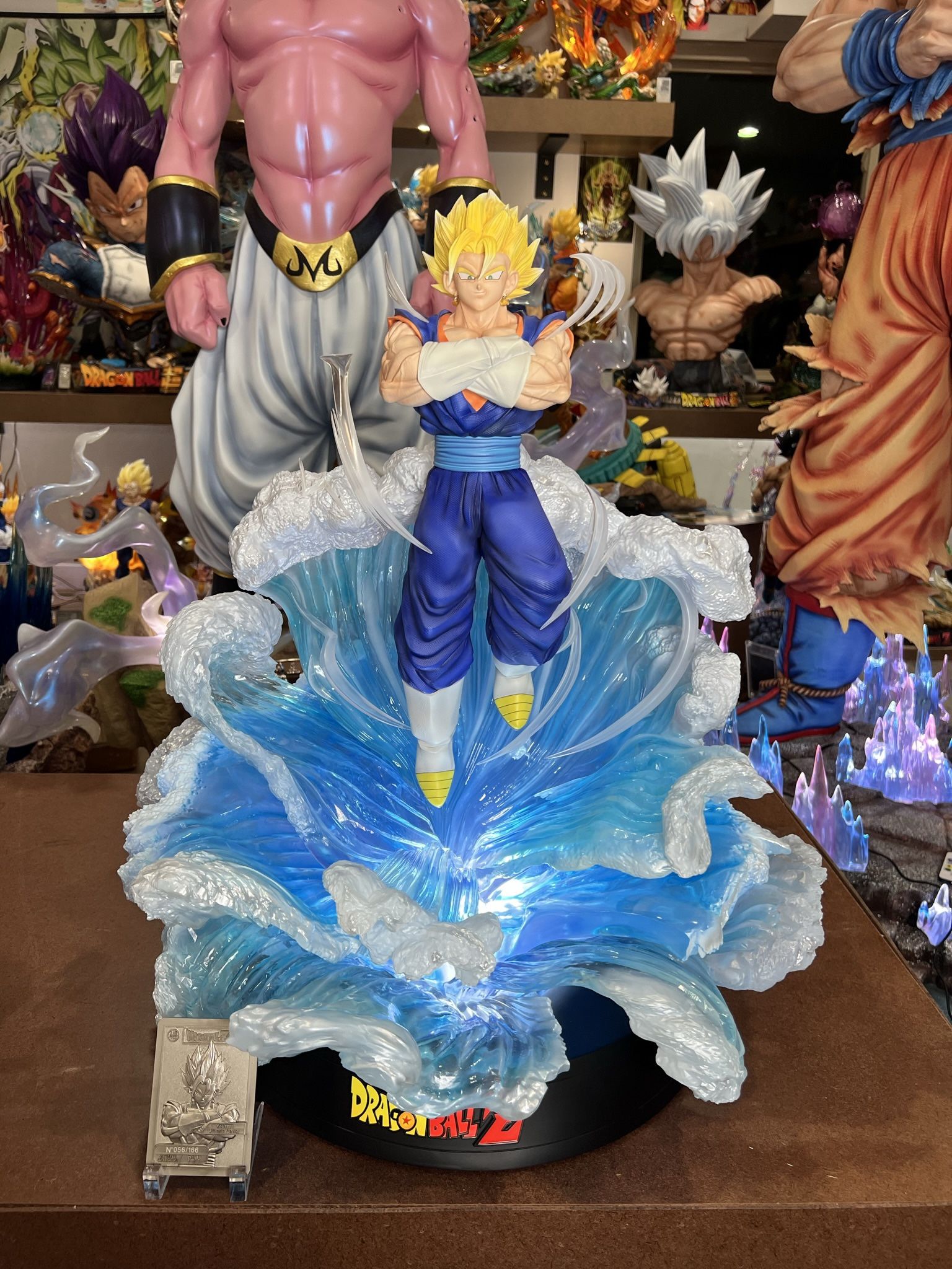 Real Studio Vegito 1/4 Resin