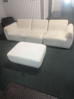 Modern 4pc couch set
