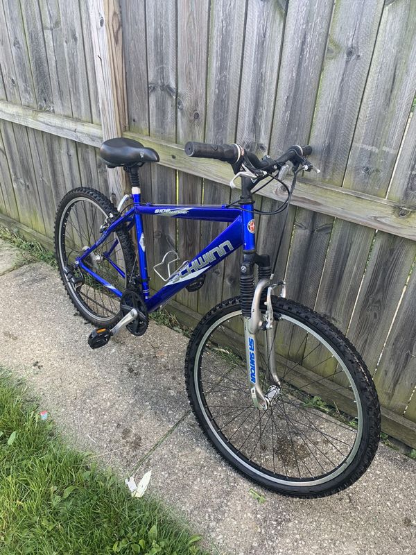 Schwinn 26” mountain bike for Sale in Chicago, IL OfferUp