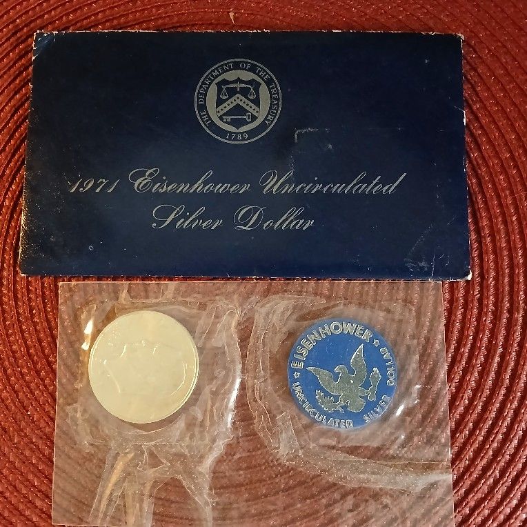 1971 S IKE SILVER DOLLAR