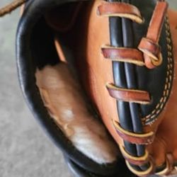 New Catcher glove- baseball