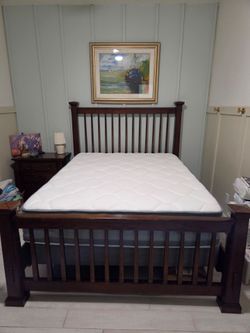 Queen Bed Set