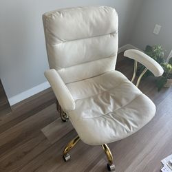 Good condition orig $160 white gold faux leather office chair