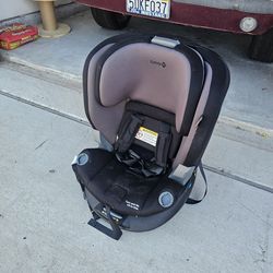 Safety 1st baby swivel carseat