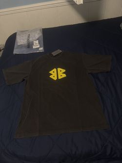 Balenciaga Shirt  Color Black And Yellow Brand New  Read Description 