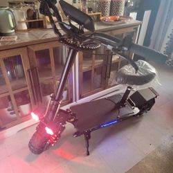 5600w Dual Motor Electric Scooter 