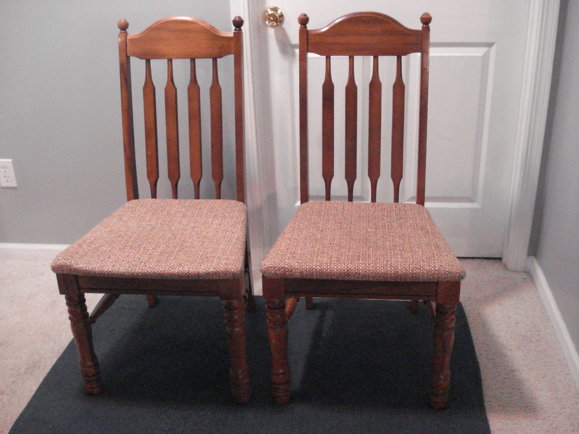 2 Wood Dining Chairs With Tweed Seats 