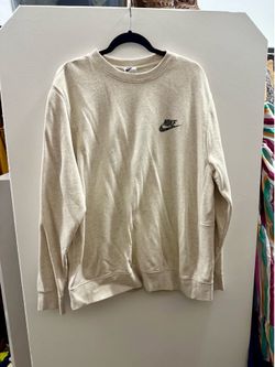 Nike women’s crewneck