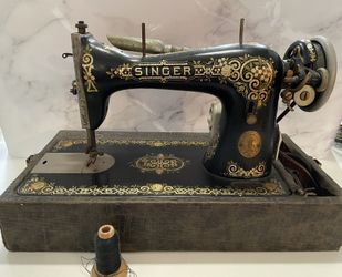 Antique 1910 Singer Sewing Machine