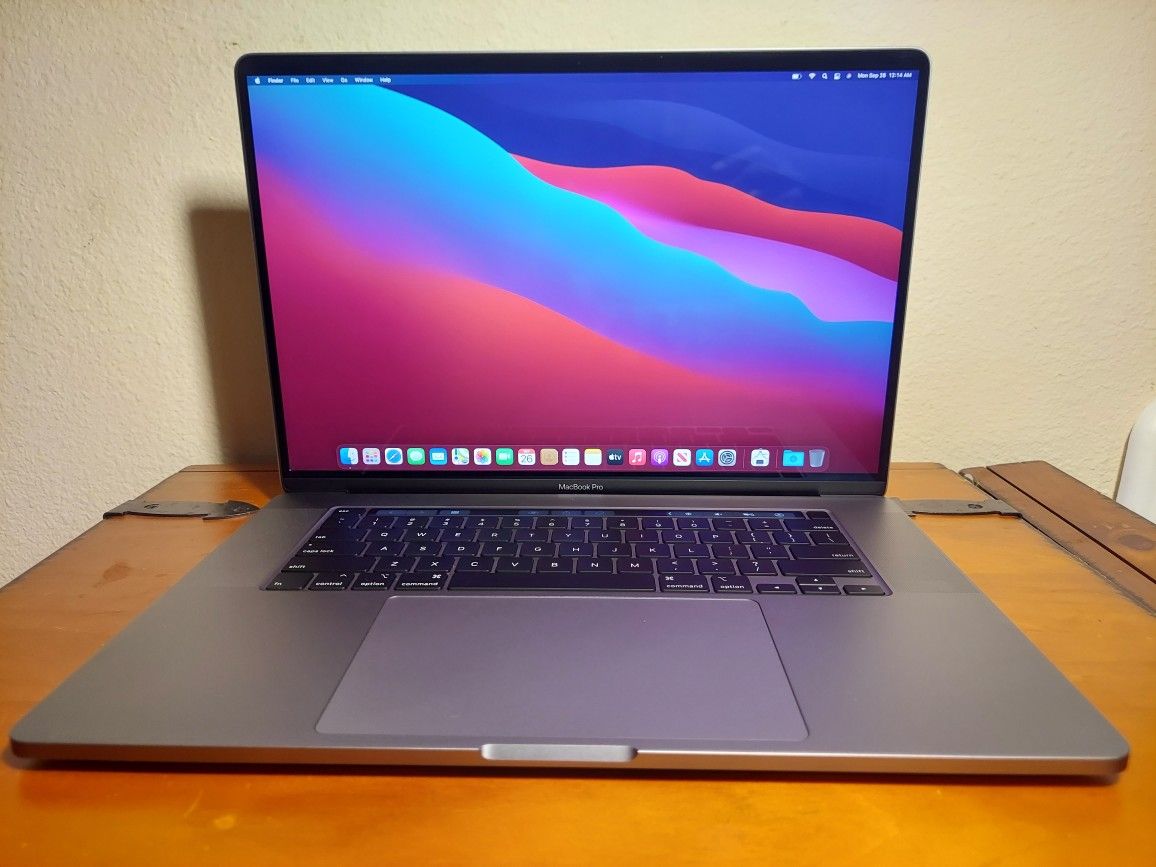 2019 16" Macbook Pro i9 32gb RAM #172