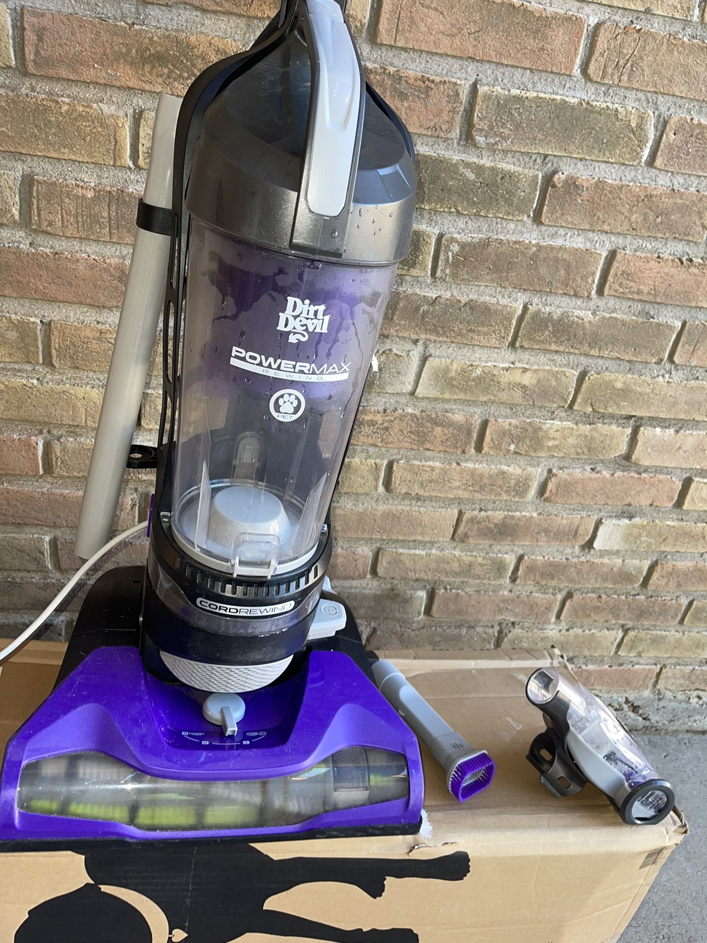 Dirt Devil Bagless Upright Vacuum, Power Max Rewind with Turbo (Model 22543)