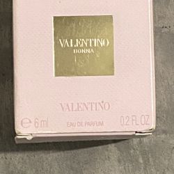 Valentino Perfume 