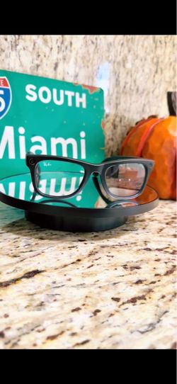 Video camera glasses