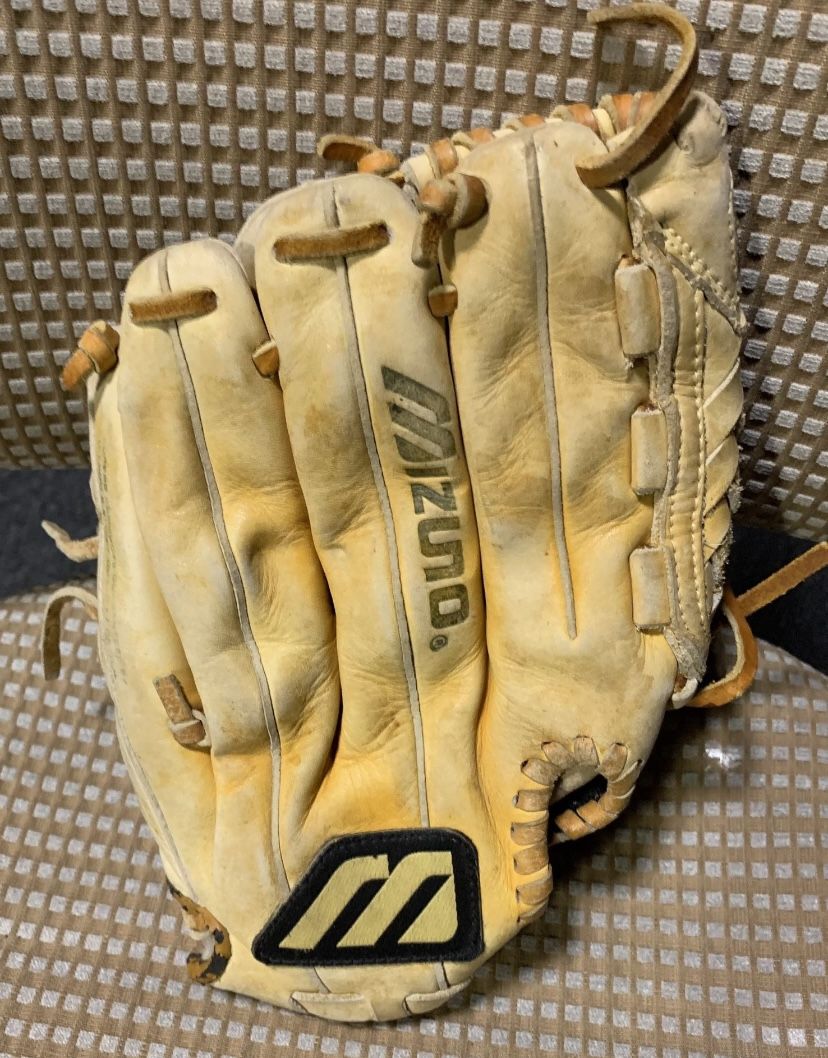 Mizuno MPR1102 Right Hand Throw 11” Baseball Glove Mitt 