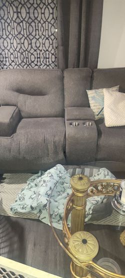 Reclining Couch & Love Seat