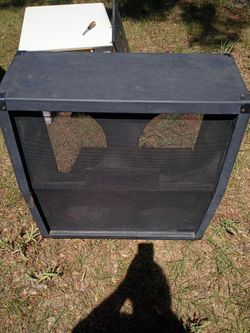 Unloaded Peavey 5150 guitar cabinet