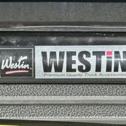 Westin Sure-Grip Running Boards Kit 5.5”Wide - Black Aluminum
