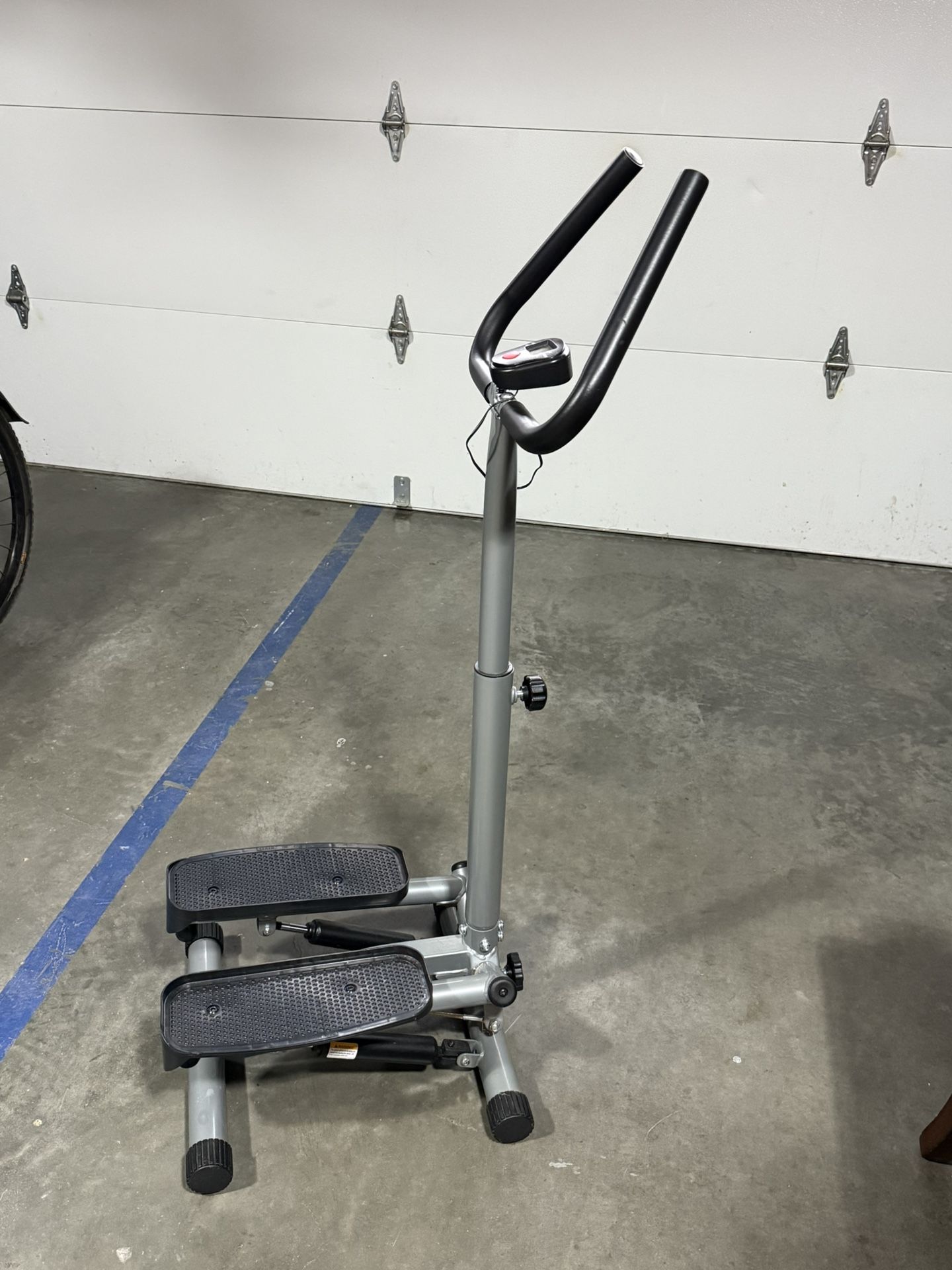 Exercise Stepper Workout Machine With Handles