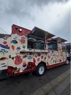 Taco food truck