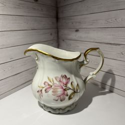 EDELSTEIN 17283 BAVARIA GERMANY Flowers 3 7/8"h Creamer Gold Rimmed.