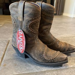 Laredo Fancy Ladies Short Western Boots - Size 6