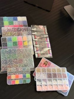 Huge Crafting & Rhinestone Supply Kit - Beads, Crystals & B-7000 Glue Lot!