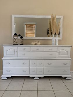 Dresser 