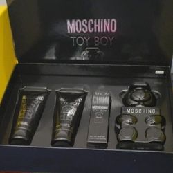 Moschino Toy Boy