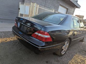 2005 Lexus LS 430 Just In For Parts