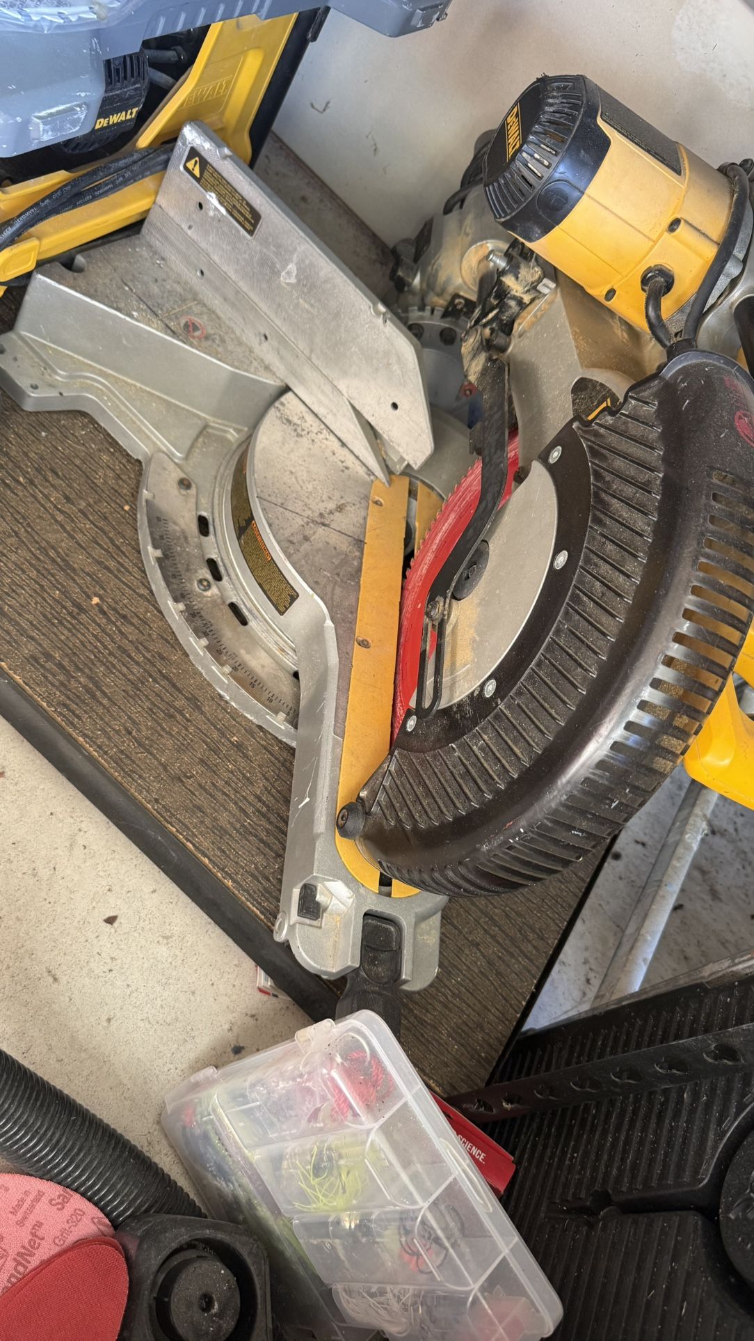 Dewalt 12” Sliding. Miter Saw