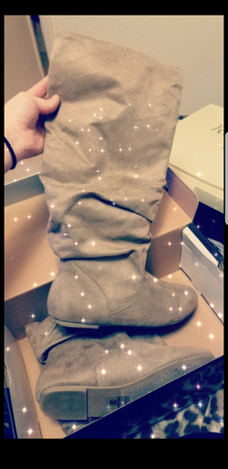 Brand new boots size 5 1/2