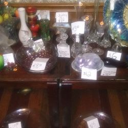 Glass collection individually priced.and anything marked $20 and over in photos take additional $5 off item.🙂