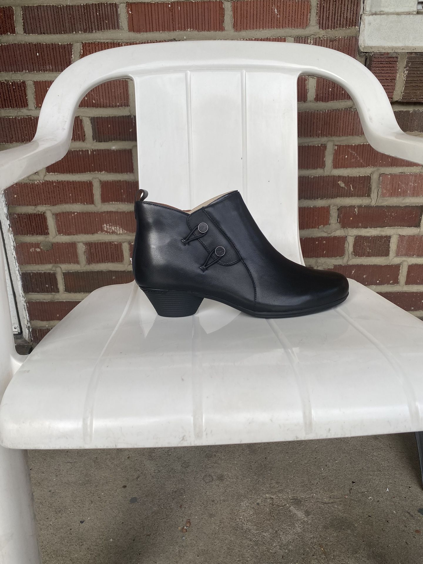 Cobb Hill 3/4 Boots…Style…Larsa