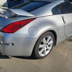 2004 Nissan 350z