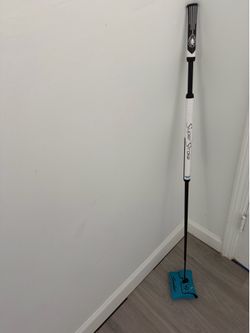 Spider broomstick putter!