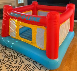 Indoor Kids Bouncer