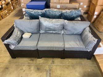 3 seat Outdoor Patio sofa already assembled