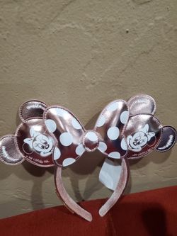 Disneyland Pink Ballon Loungefly Minnie Ears
