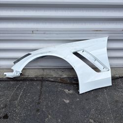 2015 2016 2017 2018 2019  C7 Corvette Z06 OEM Left Driver Front Fender  CRACKED