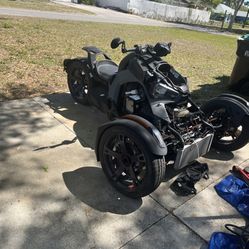 2019 Ryker https://offerup.com/redirect/?o=Q2FuLmFt 900