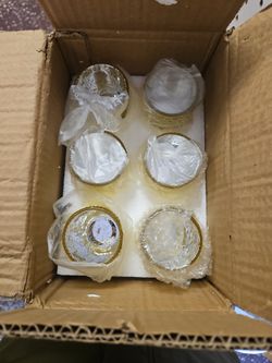 Gold Candleholder Set 