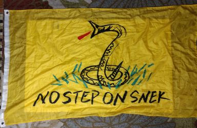 No step on Snek Gadsden Parody Banner Flag
5 feet long. Yellow flag